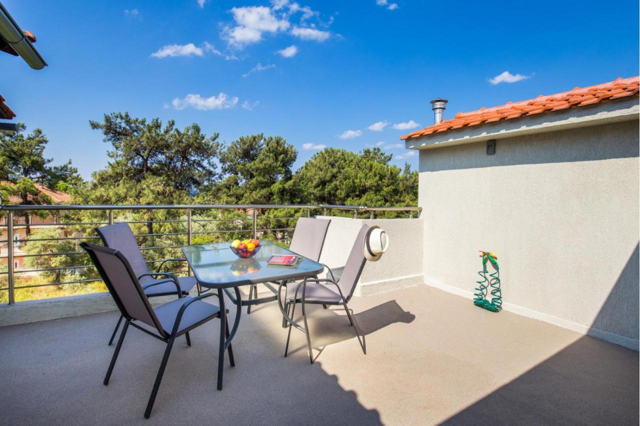 Haus Sofi Hotel Pefkari Bagian luar foto